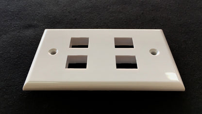 Faceplate Placa RJ-45 tipo Keystone para 4 Tomas Jack De Redes